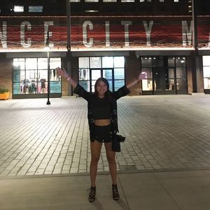 Meet your Posher, Diana