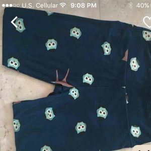 Lularoe owl and tree OS leggings.