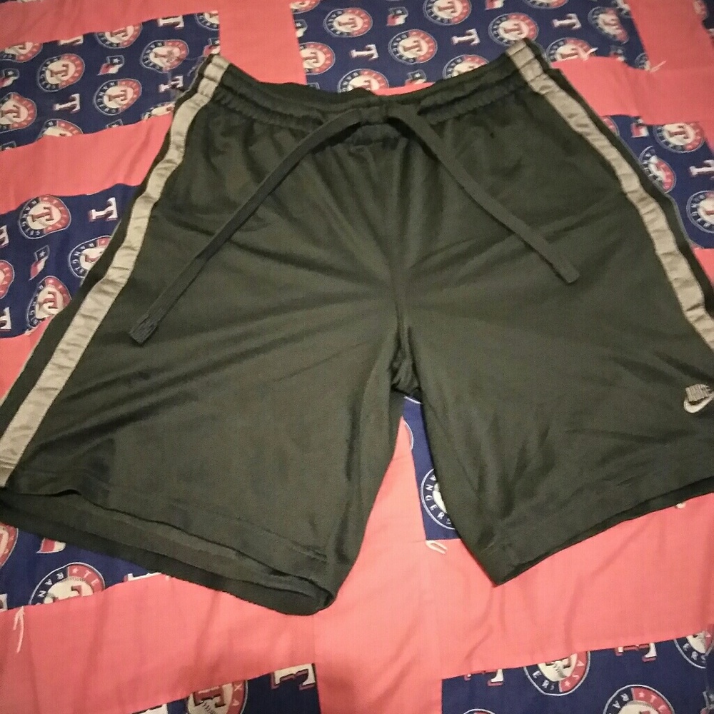 Grey nike shorts