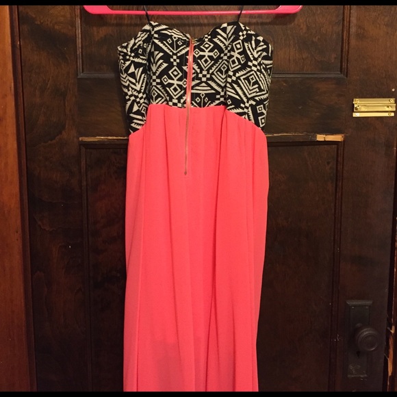 Strapless maxi dress - Picture 2 of 3