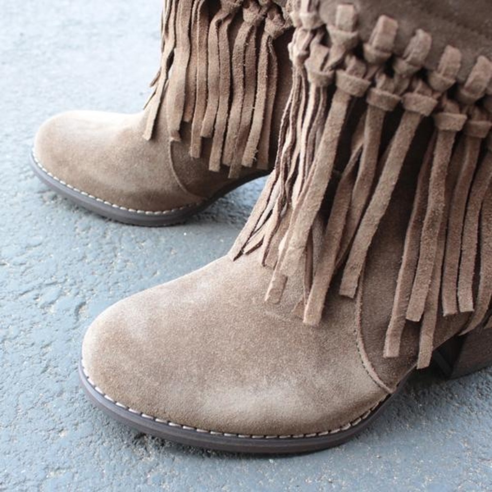 NIB Boho Chic Knotted Fringe Leather Vintage Boot - Picture 5 of 8