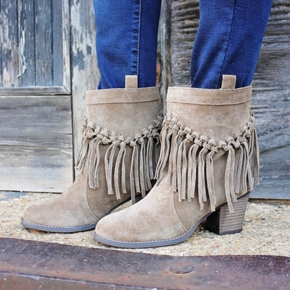 NIB Boho Chic Knotted Fringe Leather Vintage Boot - Picture 7 of 8