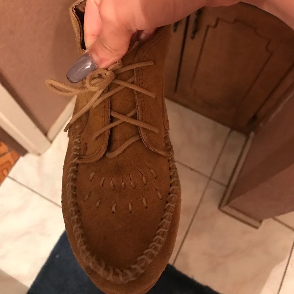 Authentic 100% genuine leather Minnetonka shoes