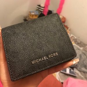 Michael kors wallet
