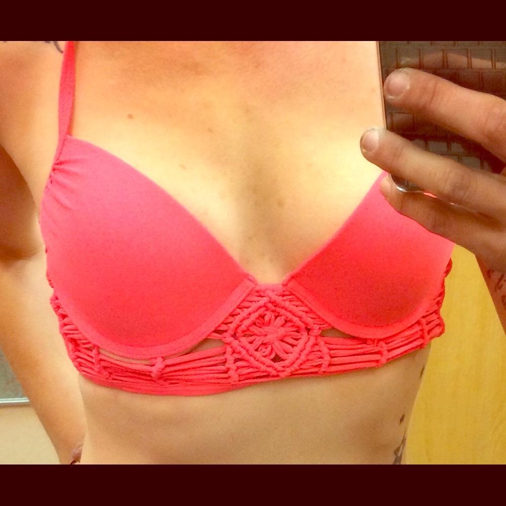 Brand new bikini top