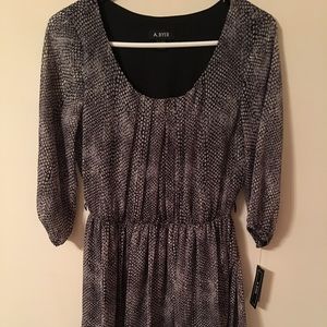 Quarter Length Sleeve Dresss