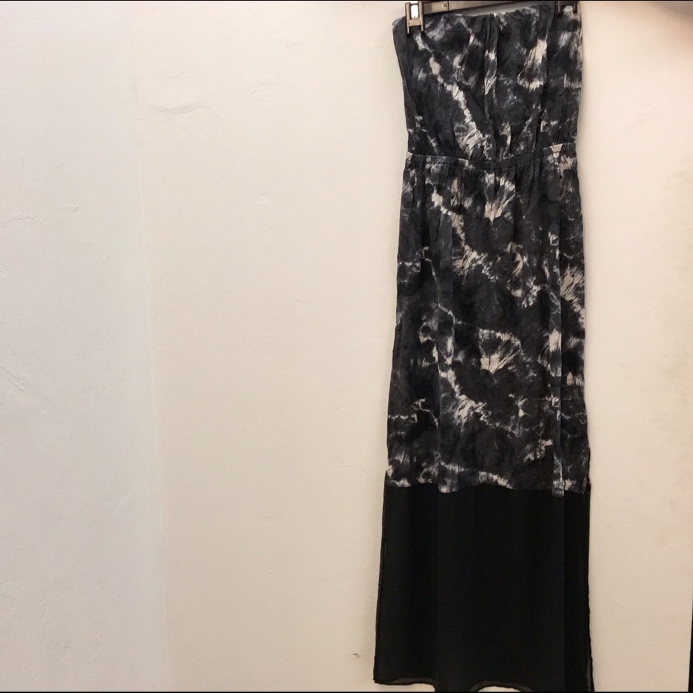 Small, sleeveless, maxi dress
