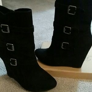 Forever 21 wedge boots 6.5