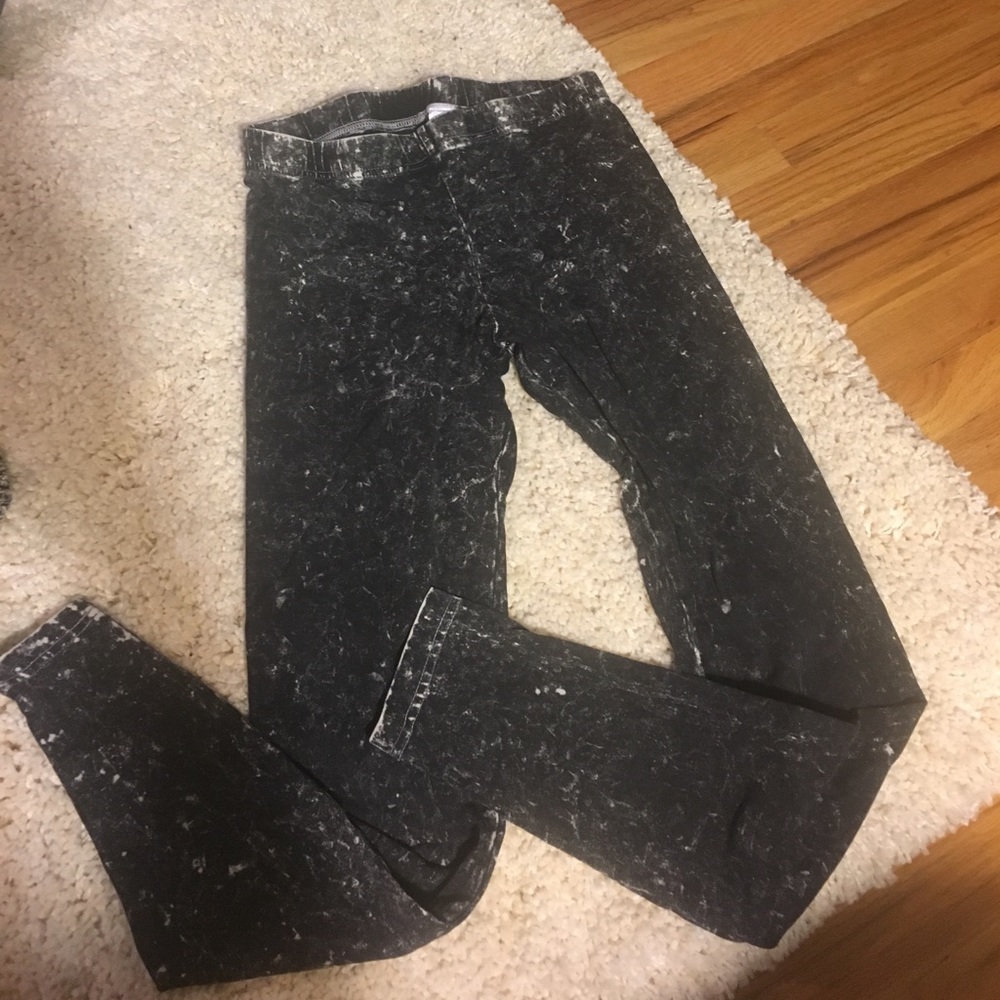 Acid wash leggings