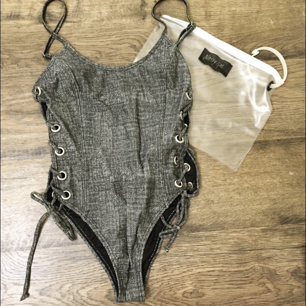 Nasty Gal Brand New bathing suit with side lacing✨
