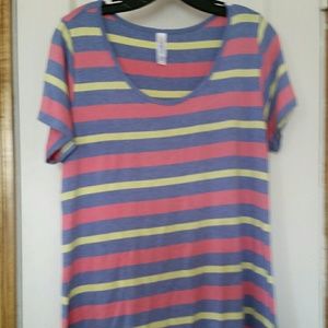 Lularoe classic tee nwot medium