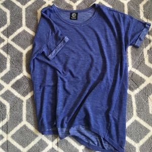 Bobeau a-symmetrical tee