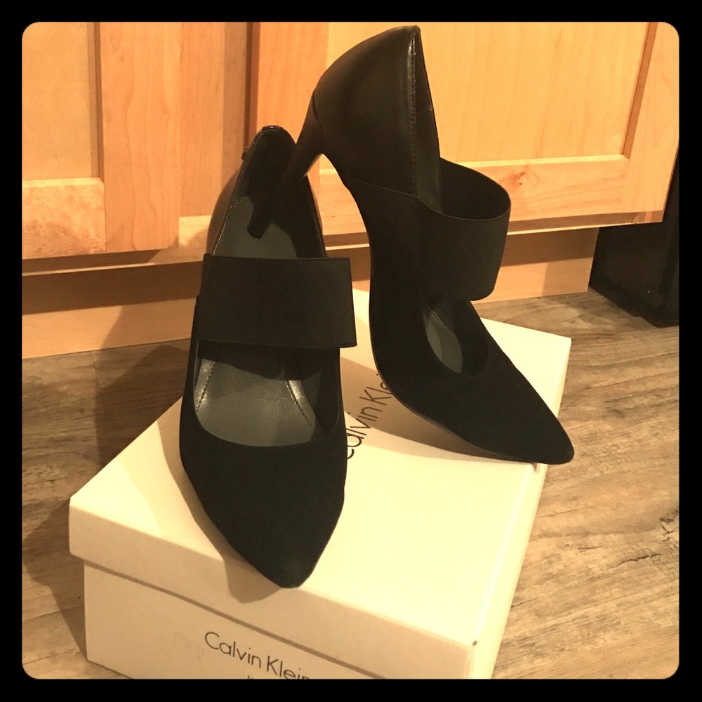 Black pointy heels