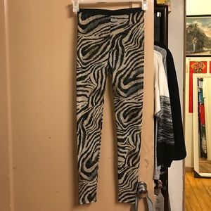 Animal print leggings NEW