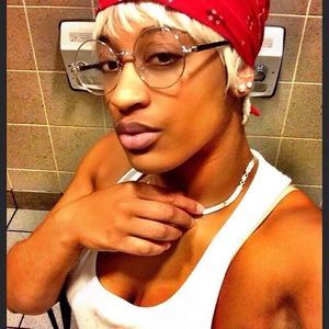 Meet your Posher, Jazmine