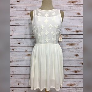 🍦NWT! Forever 21 Sheer Wht Ivory Prairie Dress