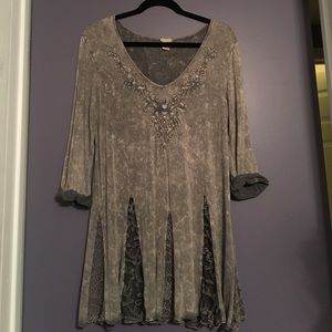 Gimmicks Oversized Top SOLD