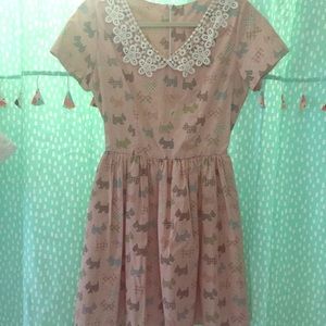 Adorable Vintagey Dog Collar Dress