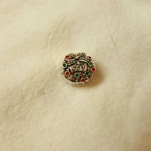 Authentic Chamilia Joy wreath bead