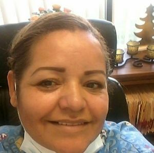 Meet your Posher, Leonor