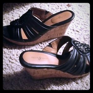 Jaclyn Smith wedge dressy sandles