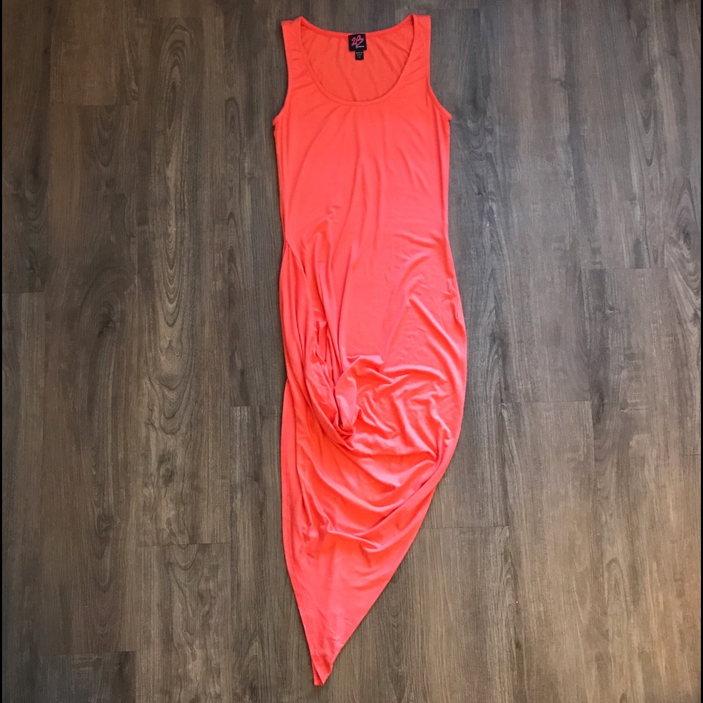 Bebe 2b midi dress