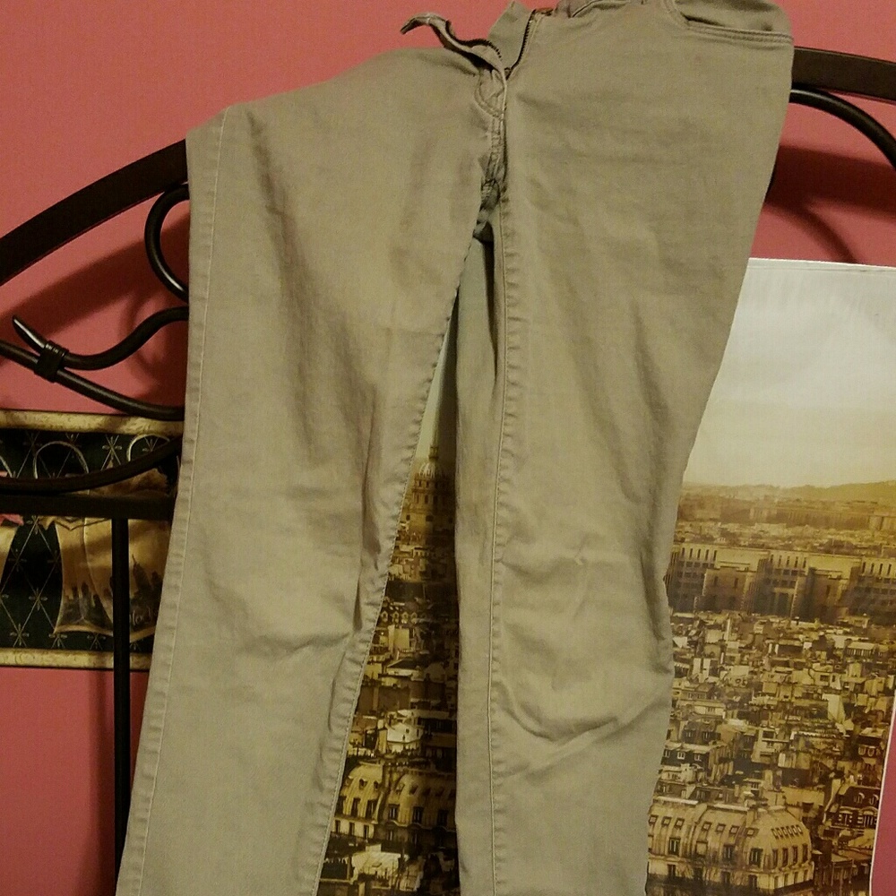 Badge chic earth toned pants "hnm style/brand"