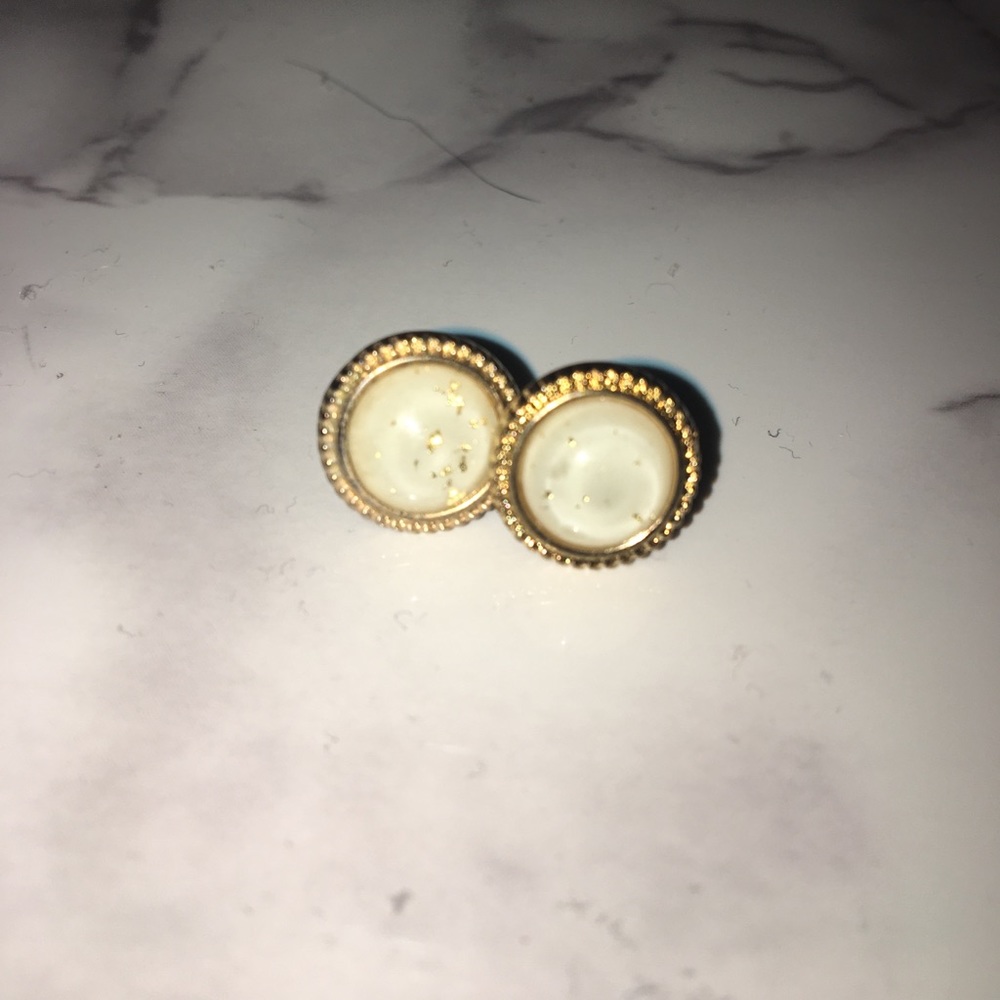Gold speckled earrings