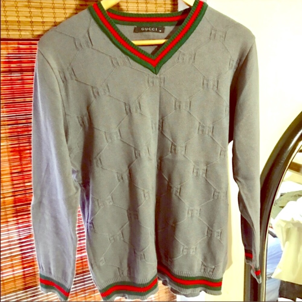 Authentic Men's Gucci V neck sweater