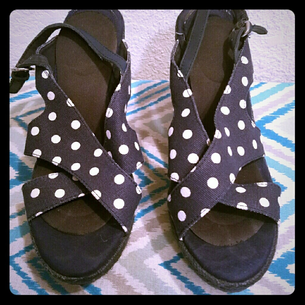 Polka Dot Wedges