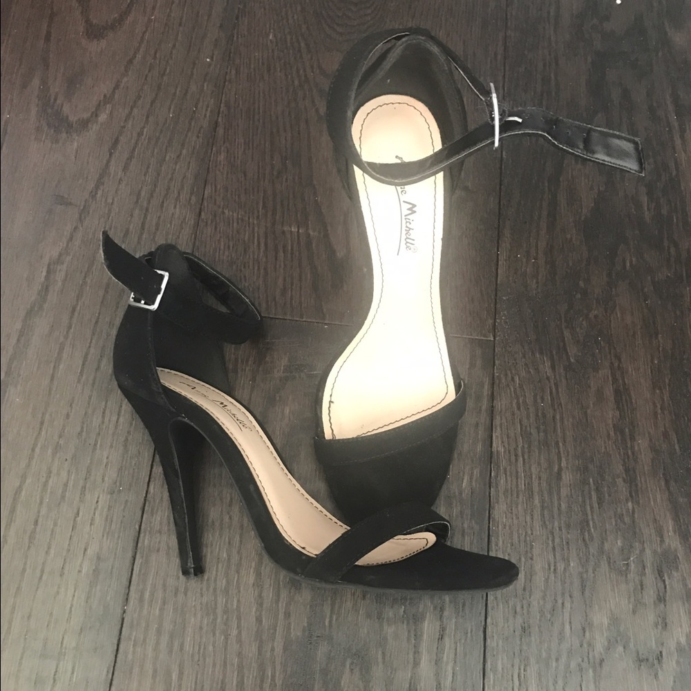 Black strap stiletto heels Sz 7