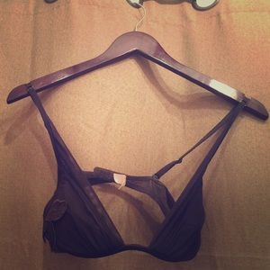 Victoria's Secret very sexy convertible bra