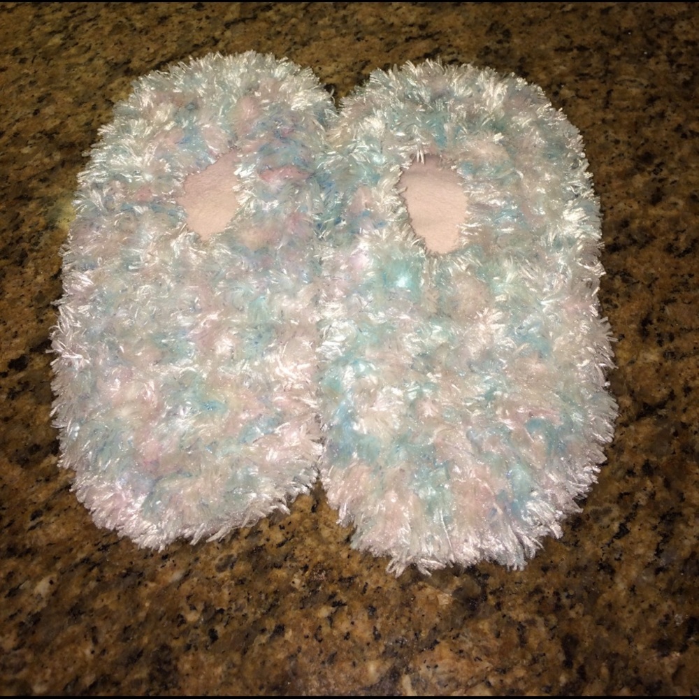 NWOT Women's Slippers