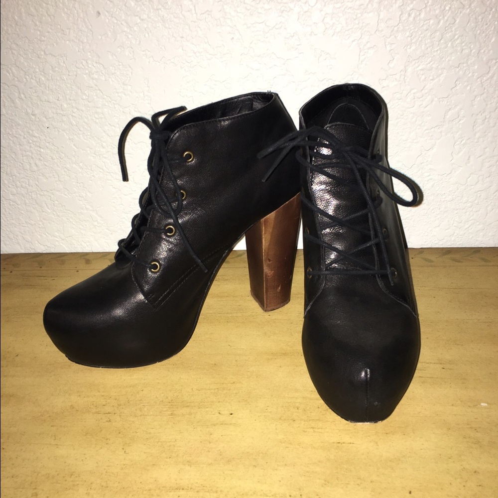 *SOLD* Steve Madden Craizie Heels