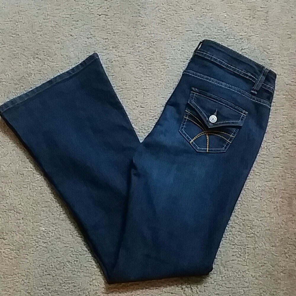 NWOT SO jeans.