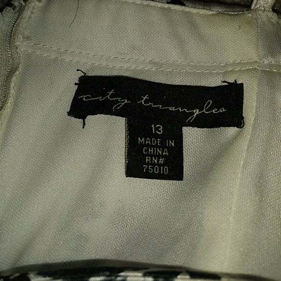 City Triangles white and black semi-formal dress - Picture 4 of 4