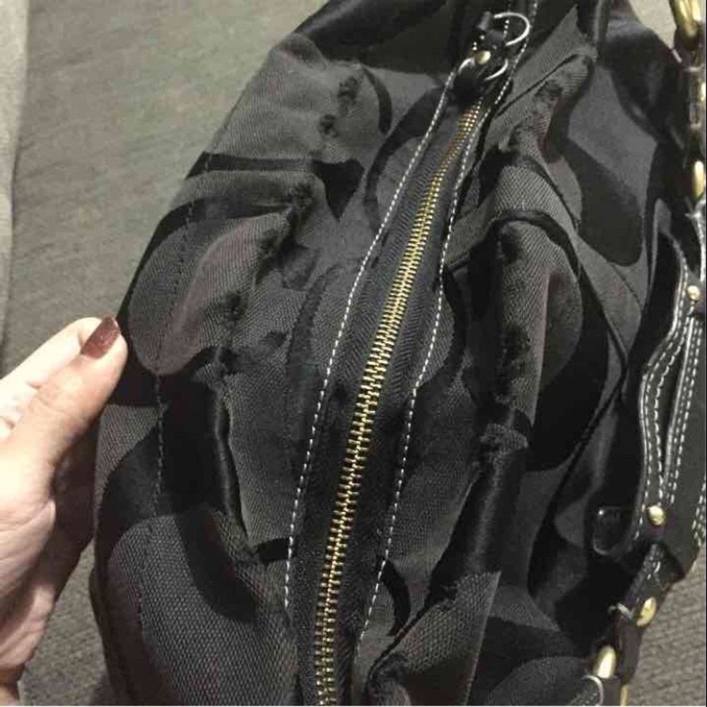 Coach Handbag - Picture 2 of 4