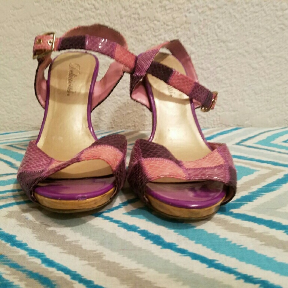 Heels/Sandals - Picture 4 of 4