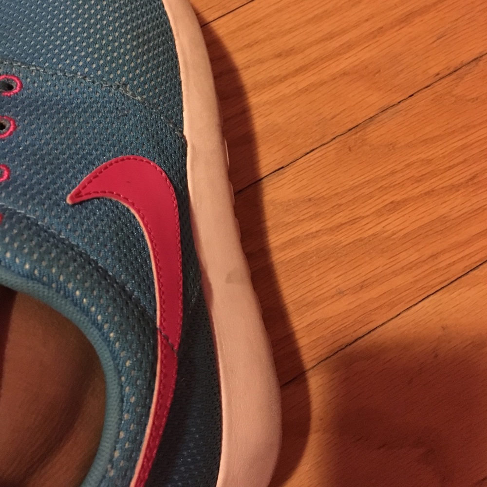 Pink and blue roshes