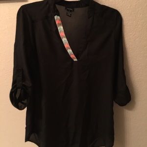 Black with color collar blouse