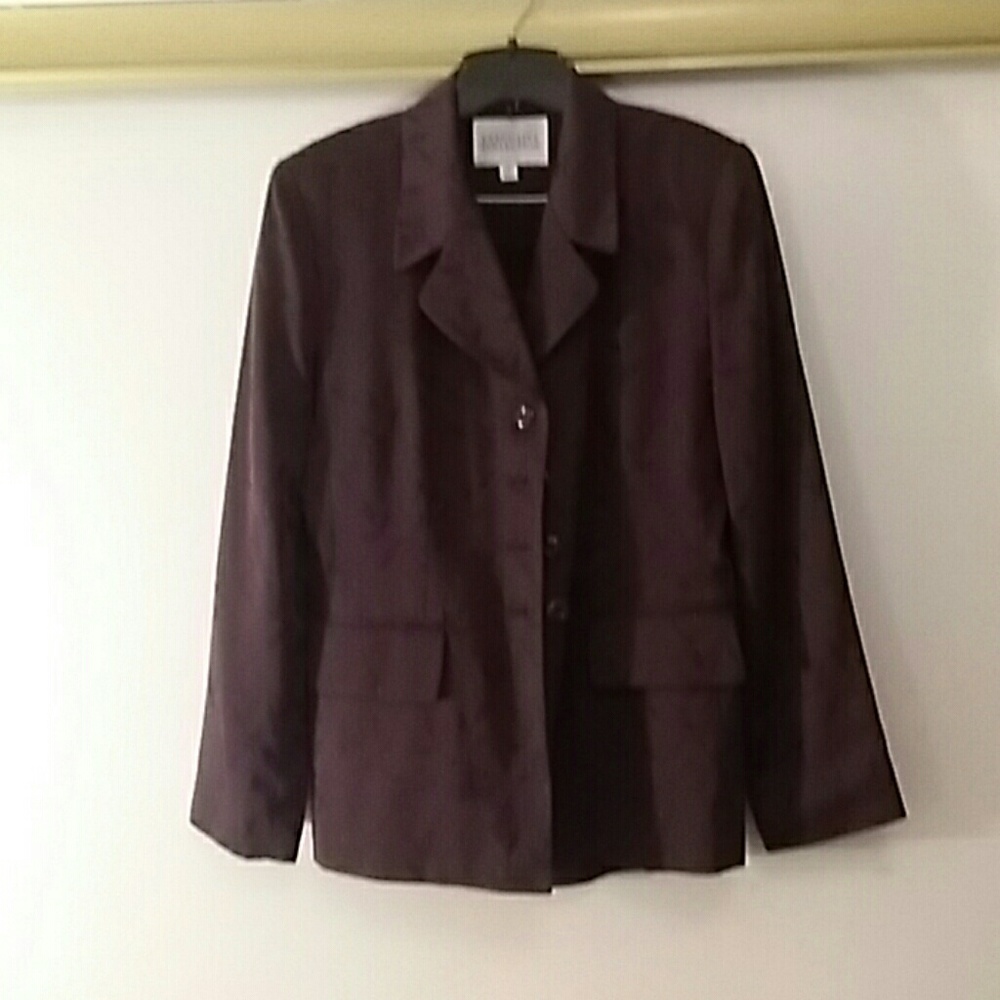 Executive Collection Business/ dinner skirtsuit