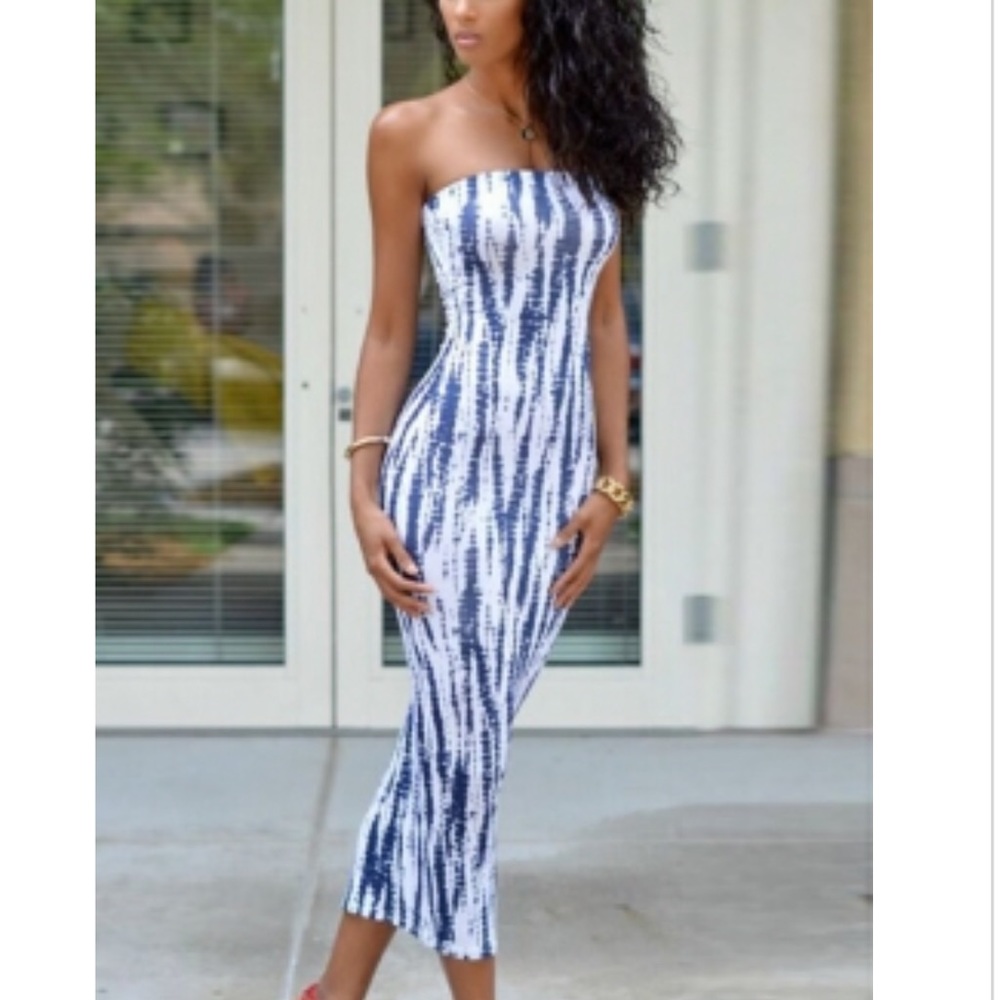 ❌sold Blue and white tie dye dress small/medium - Picture 1 of 1