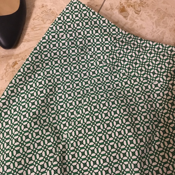 Green and white geometric print pant - Picture 2 of 2
