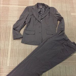 Brand new suit womans