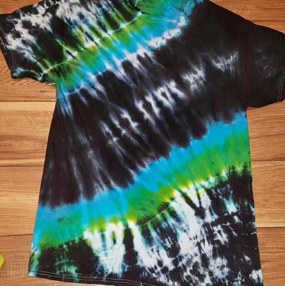 Tie dye shirt - Picture 3 of 8