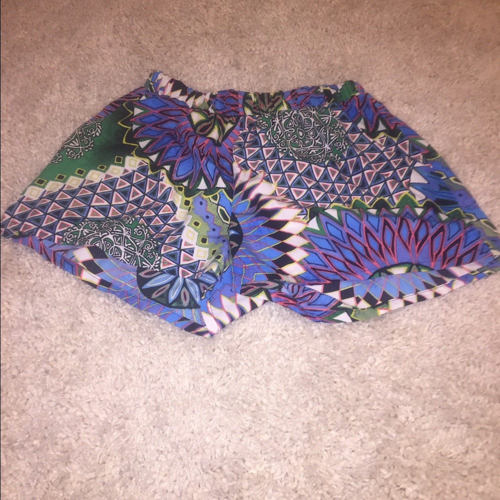 Patterned shorts - Picture 2 of 4