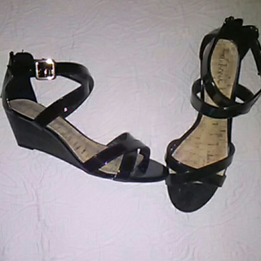 Merona Wedge