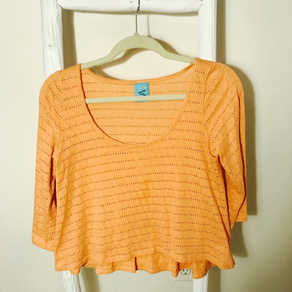 H.i.p Lace Bell-sleeve Crop Top