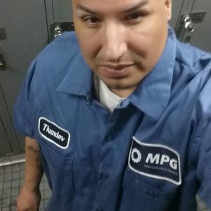 Meet your Posher, Twoguns