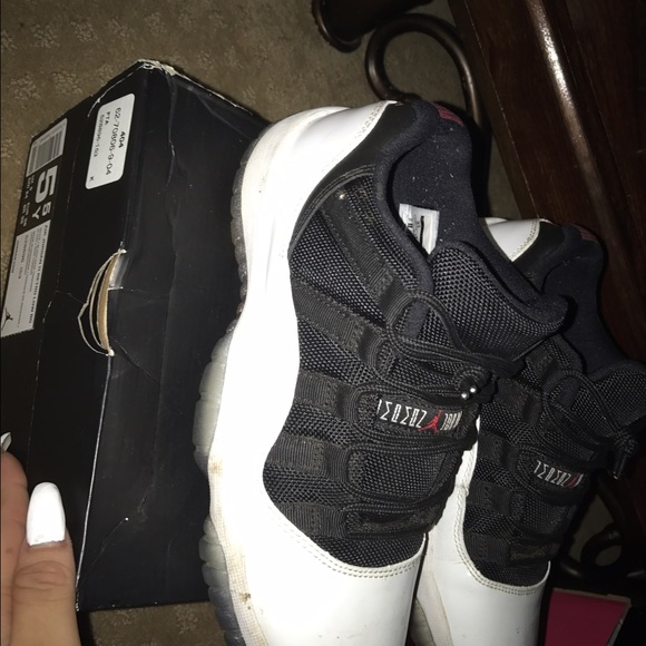 Jordan tuxedos 11s - Picture 2 of 3